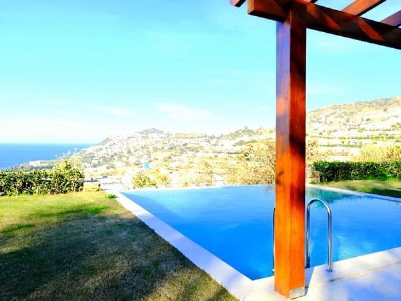 12-Private-pool-villa-with-sea-view-for-sale-2212
