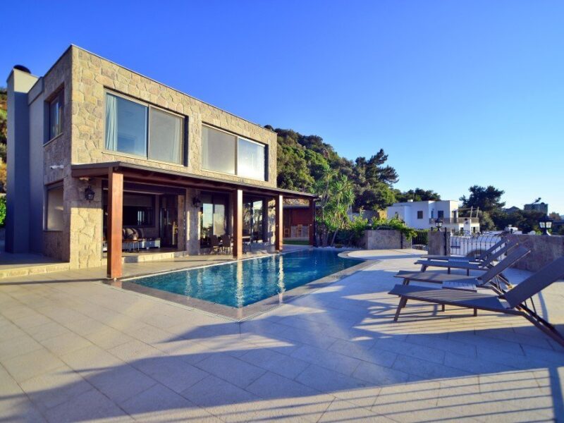 01-Private-Yalikavak-villa-for-sale-2216