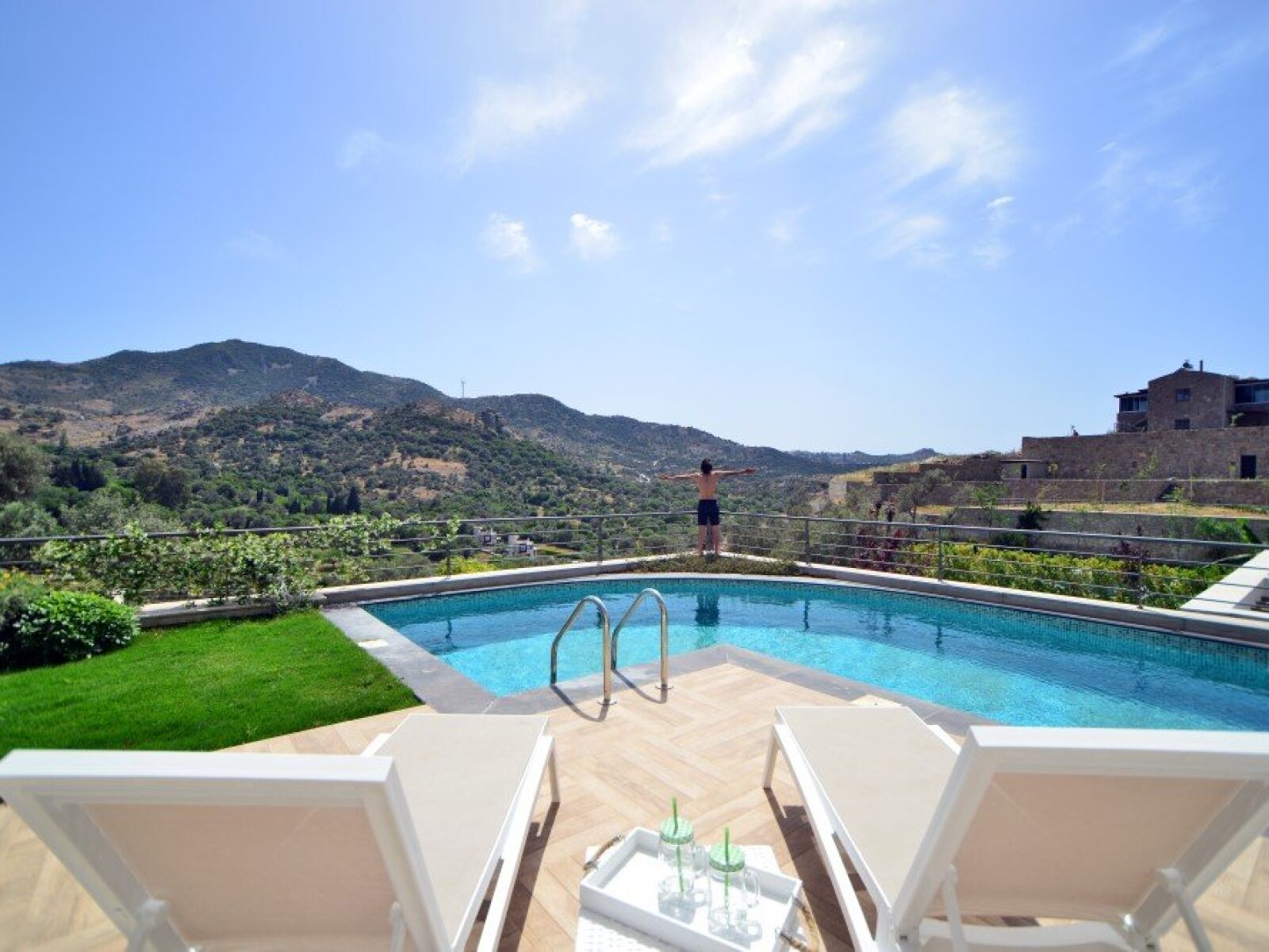 02-Single-level-private-pool-villa-for-sale-Yalikavak-1008