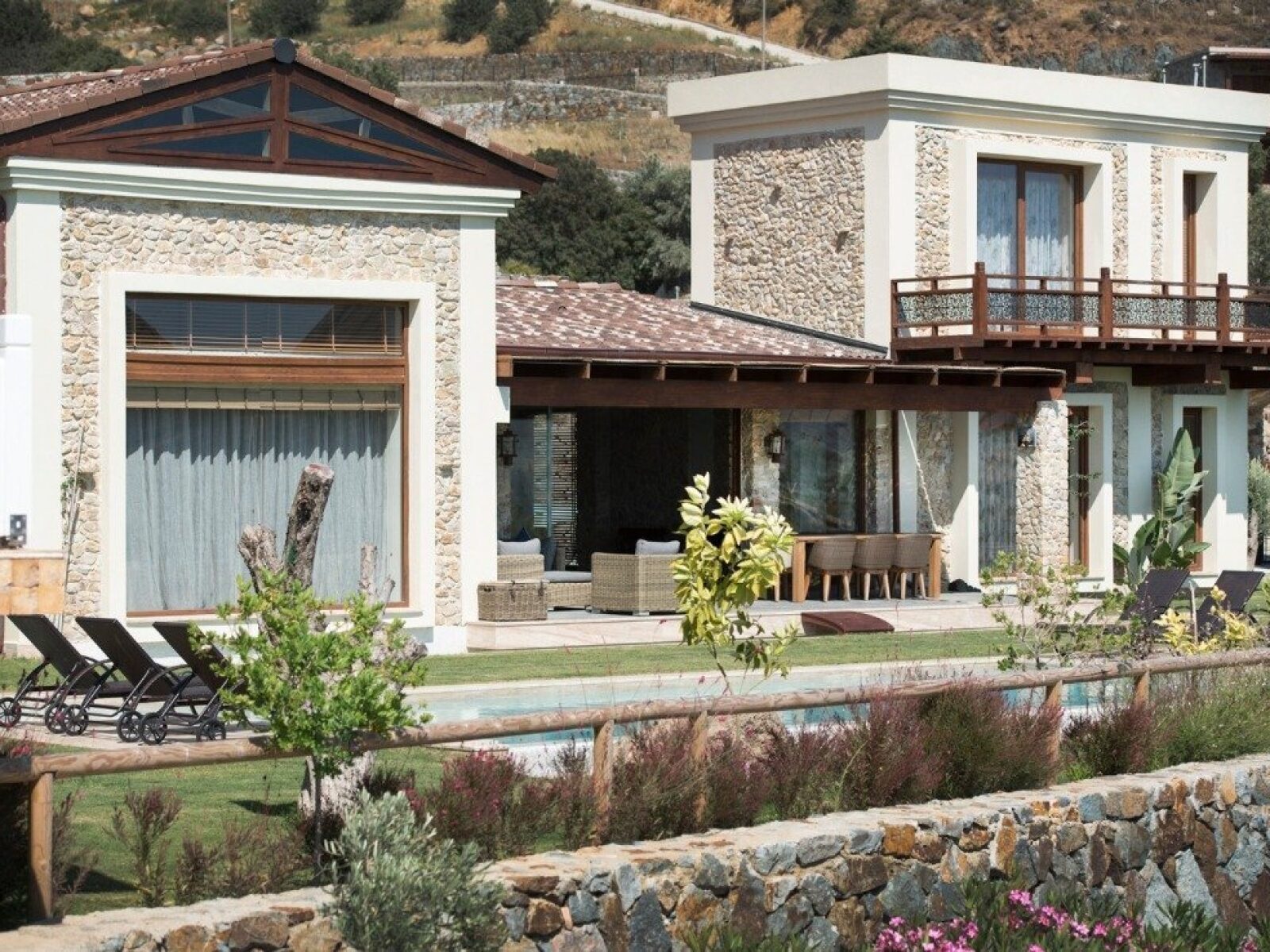 03-Modern-villa-for-sale-Gumusluk-1006