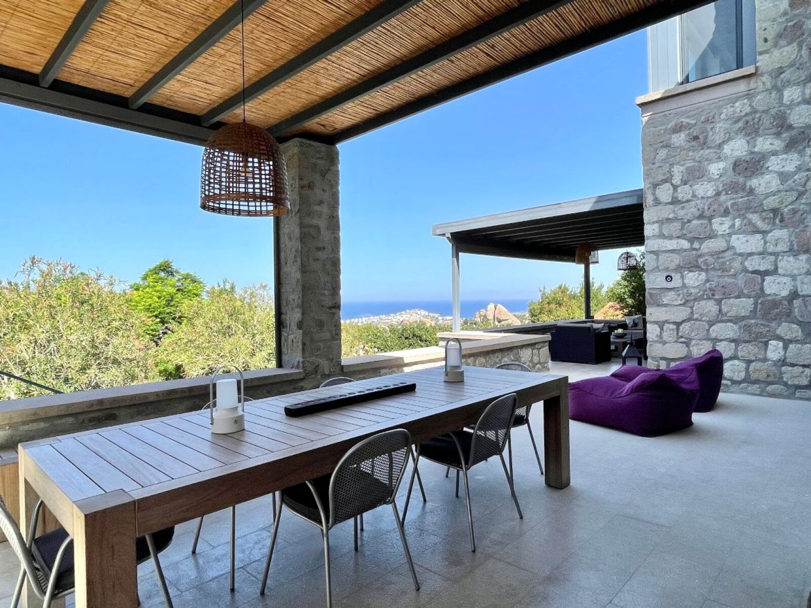 03-Sea-view-stone-villa-for-sale-2019