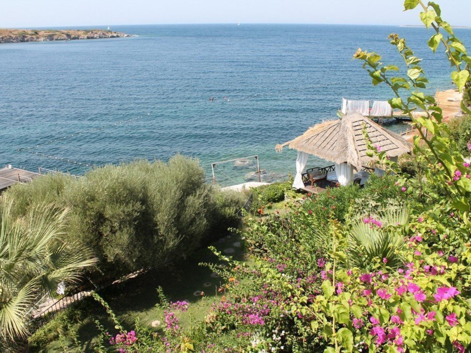 1048-08-Luxury-sea-front-villa-for-sale-Gundogan