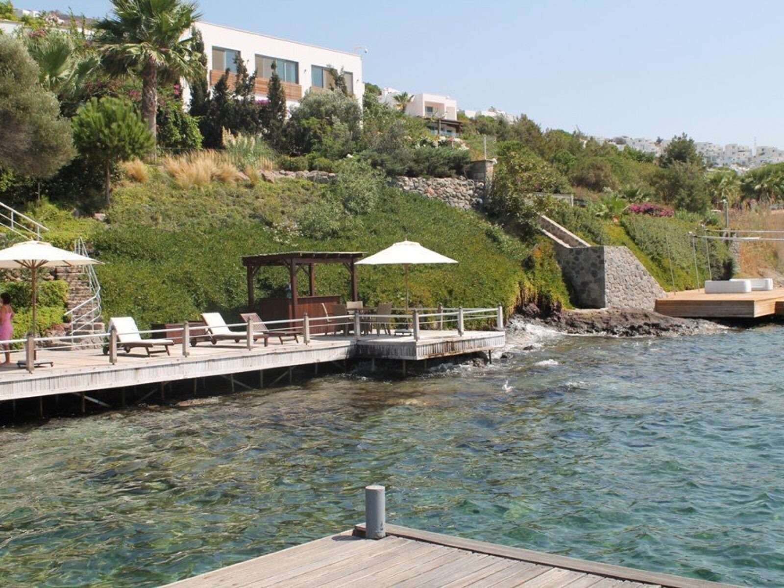1048-11-Luxury-sea-front-villa-for-sale-Gundogan