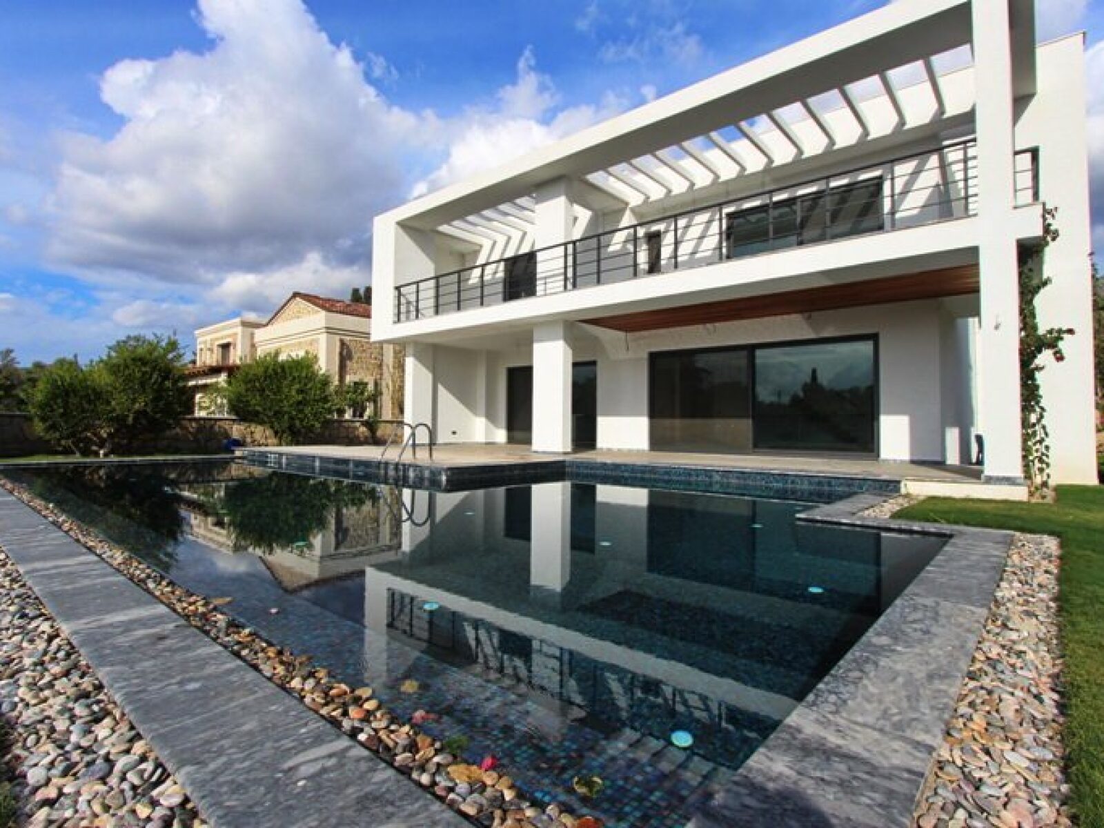 2094-01-Luxury-Property-Turkey-villas-for-sale-Bodrum-Bitez