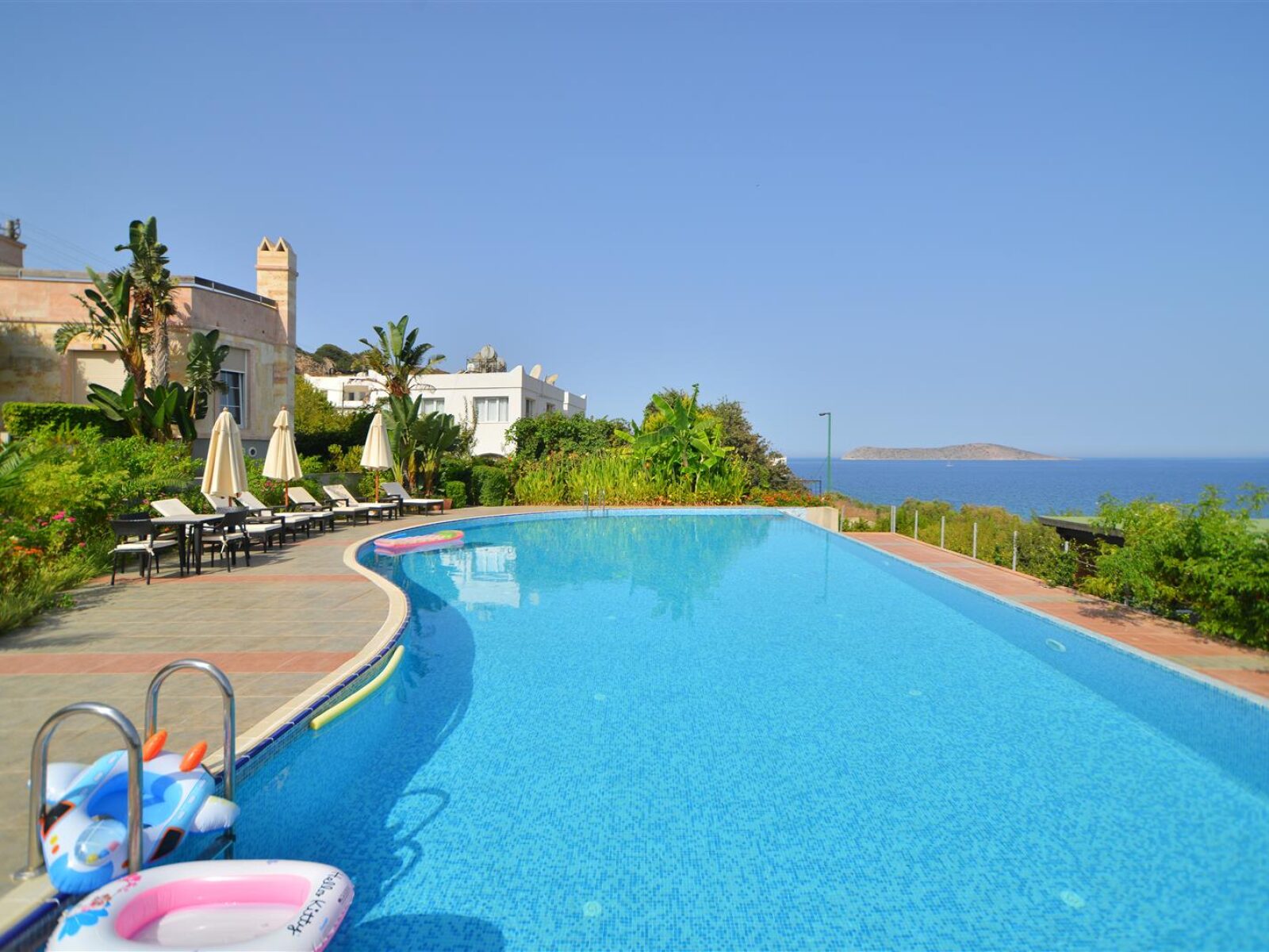 1005-04-Luxury-villa-for-sale-Gumusluk