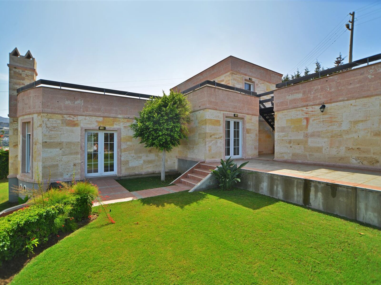 1005-06-Luxury-villa-for-sale-Gumusluk