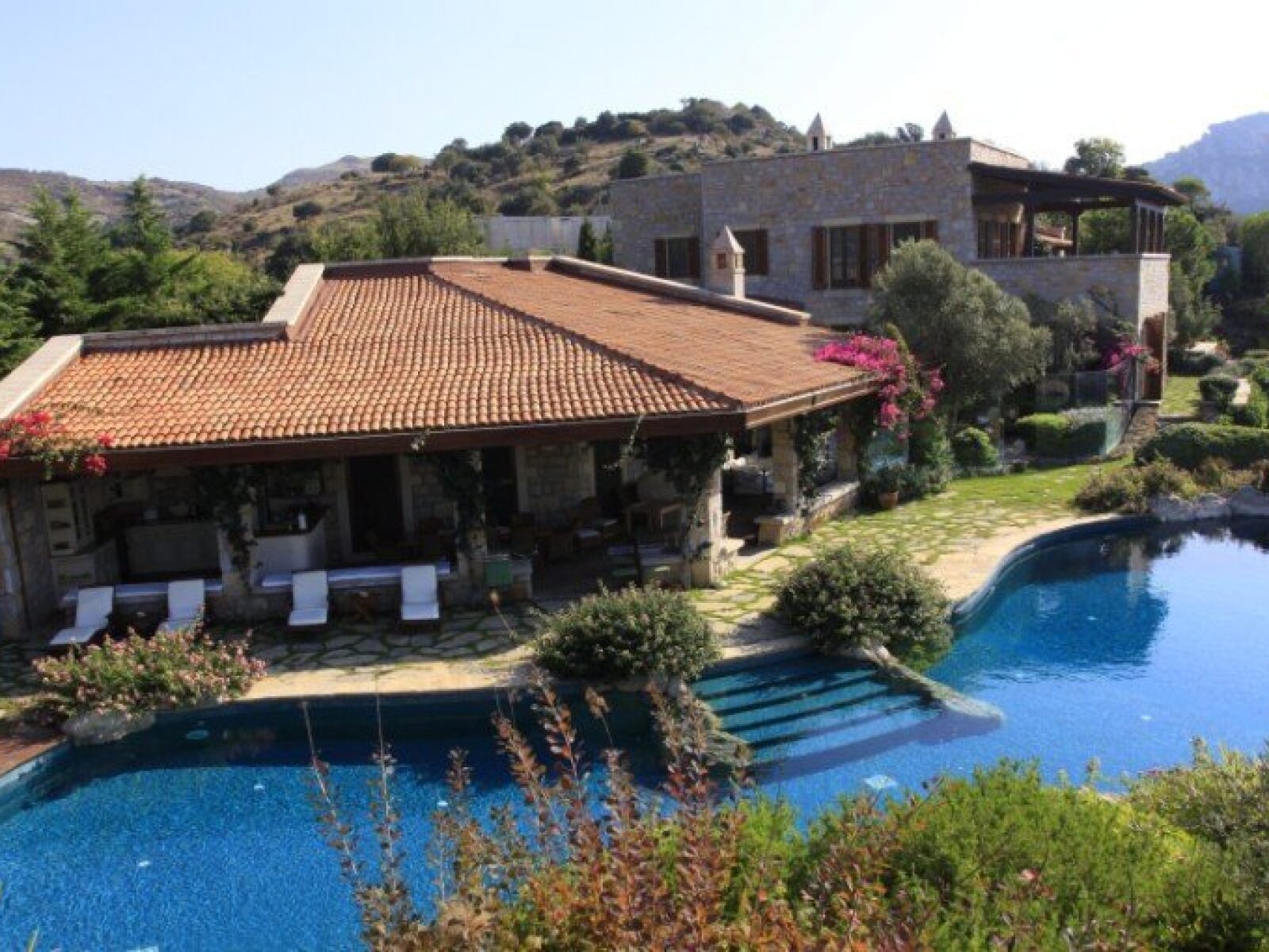1020-03-Luxury-Property-Turkey-villas-for-sale-Bodrum-Yalikavak