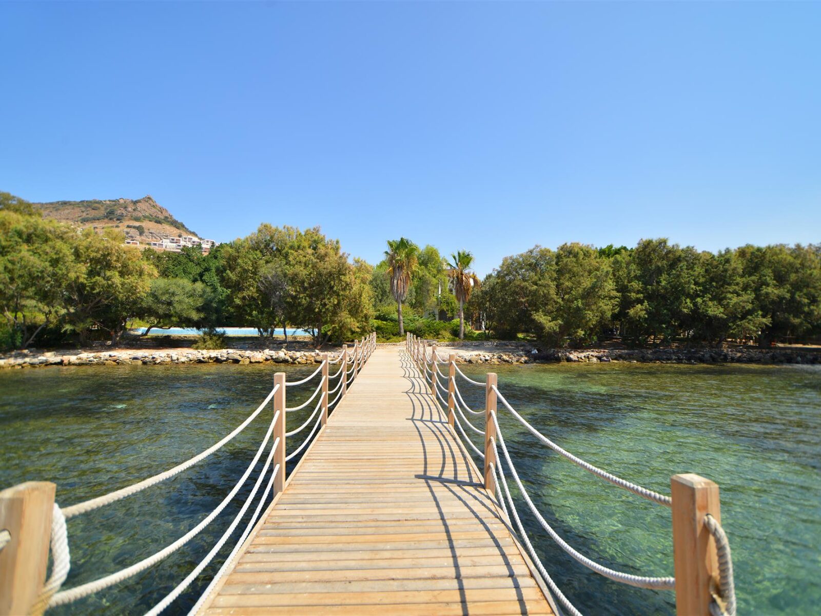 1032-18-Yalikavak-Bodrum-luxury-beachfront-villa-for-sale