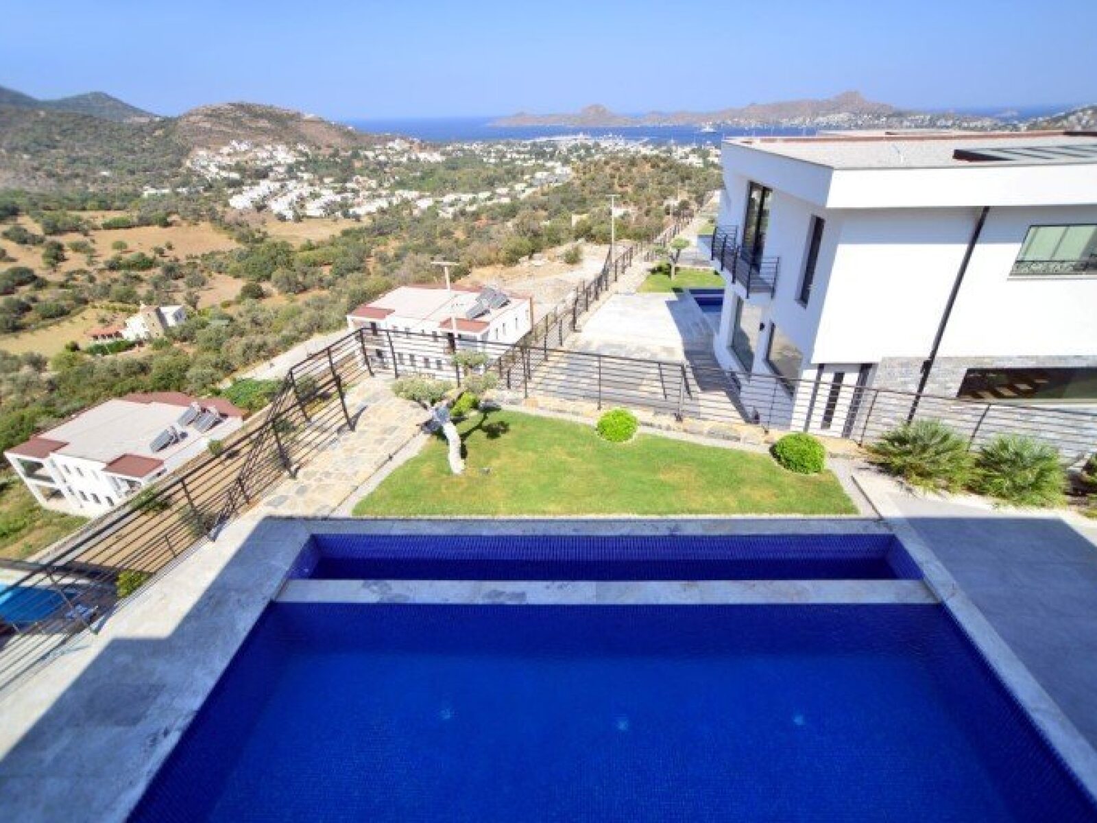 2119-06-Luxury-Property-Turkey-villas-for-sale-Bodrum-Yalikavak