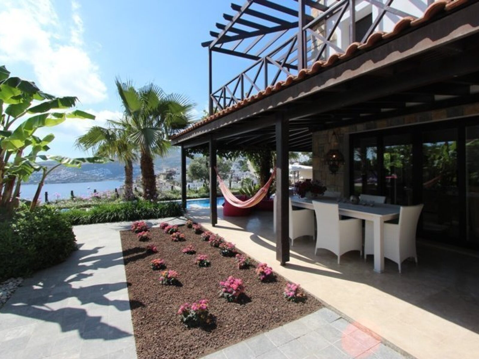 2180-03-Luxury-Property-Turkey-villas-for-sale-Bodrum-Gundogan
