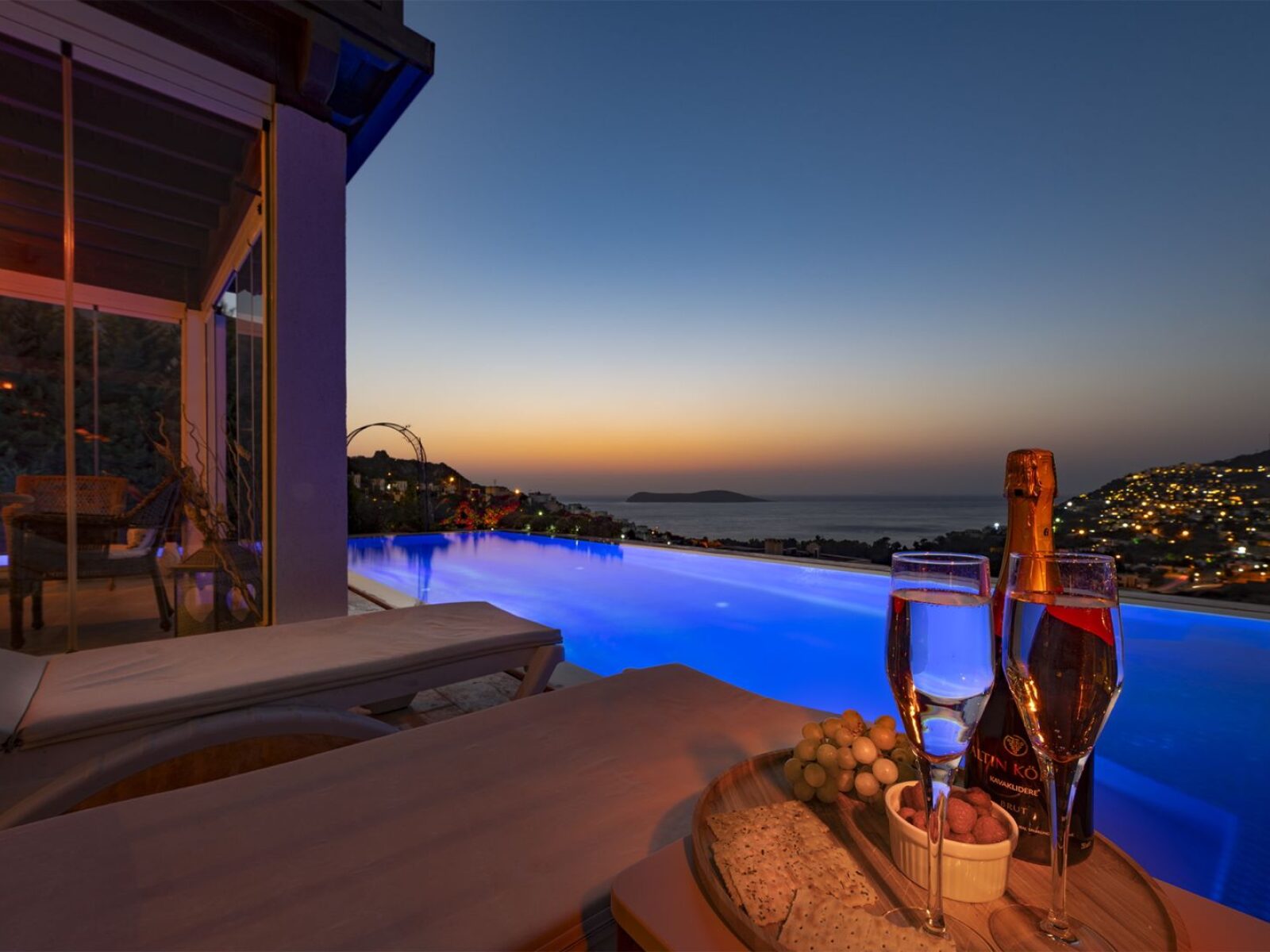 03-Full-sea-view-private-pool-villa-for-sale-Gumusluk-2057