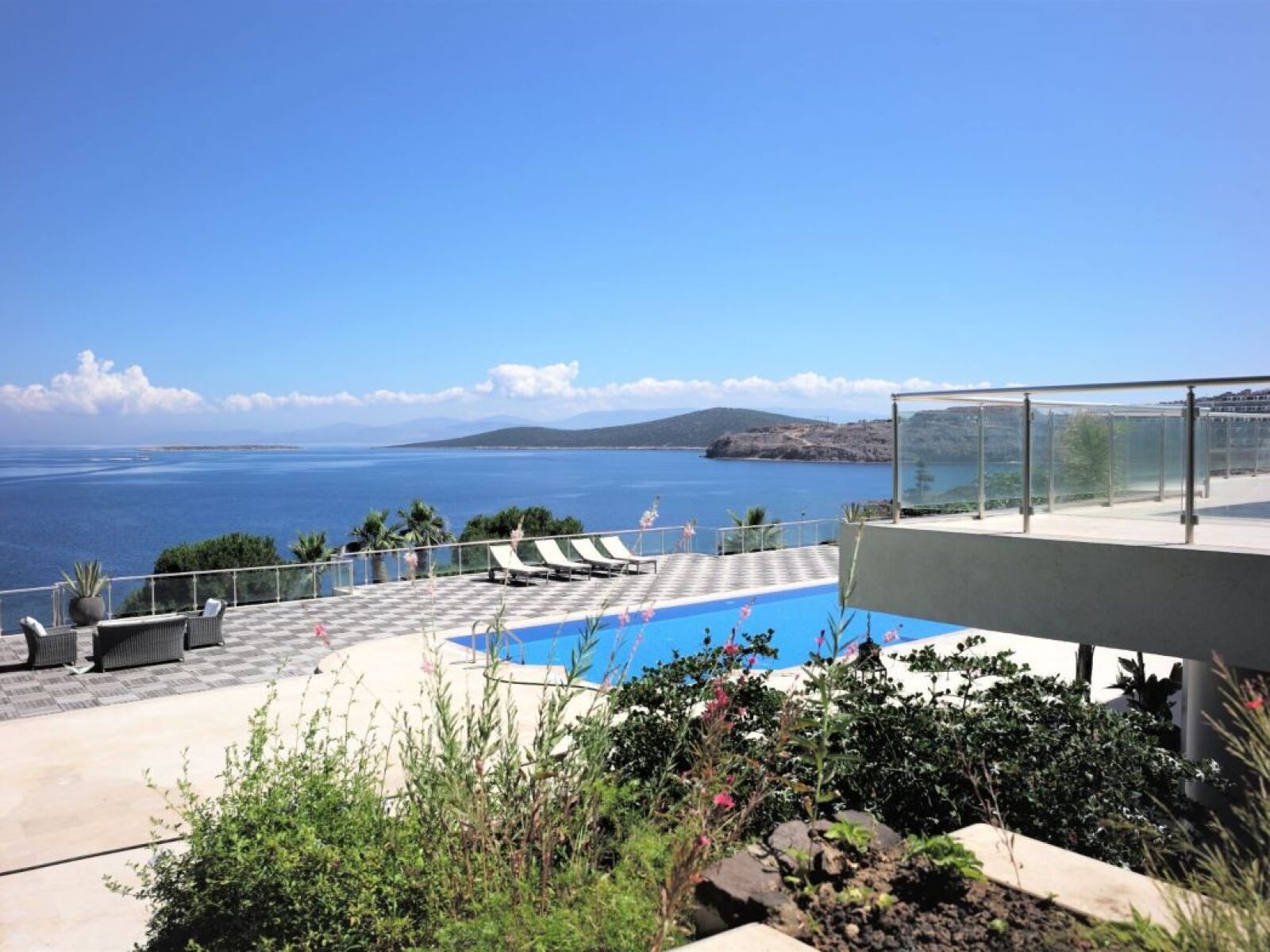 04-Sea-front-for-sale-villa-Bodrum-Gundogan-2235