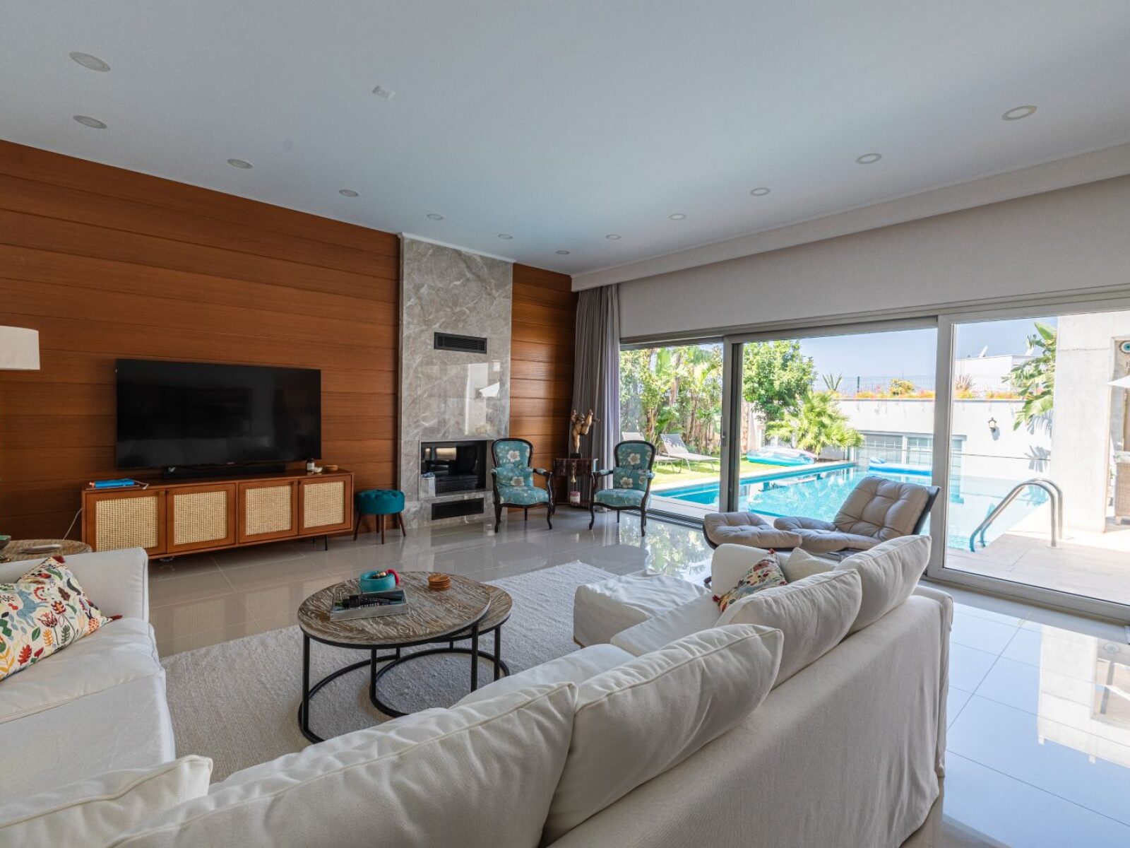06-Modern-single-level-villa-for-sale-Bodrum-Konacik-2225