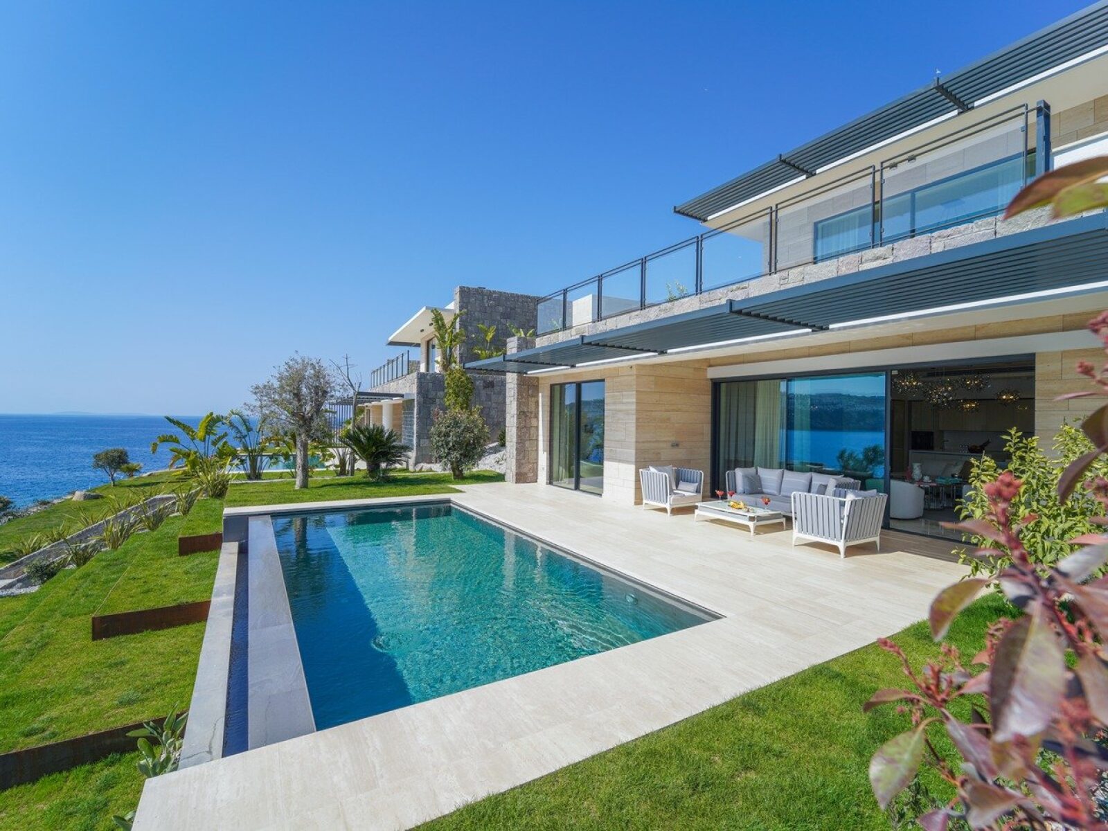 01-Sea-view-private-pool-villas-for-sale-Bodrum-Gundogan-2260