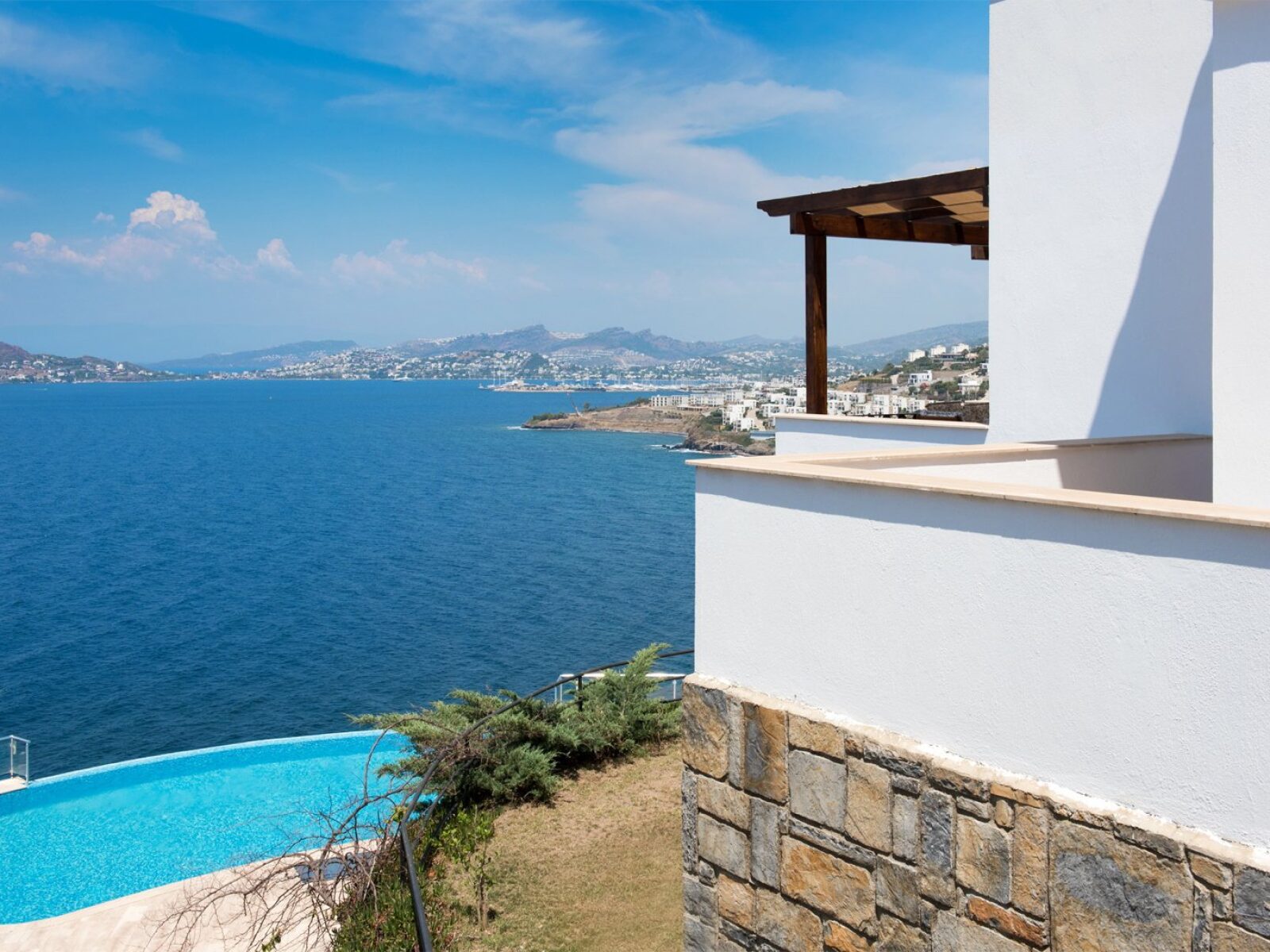 02-Sea-view-3-beds-villa-for-sale-Bodrum-Yalikavak-2252