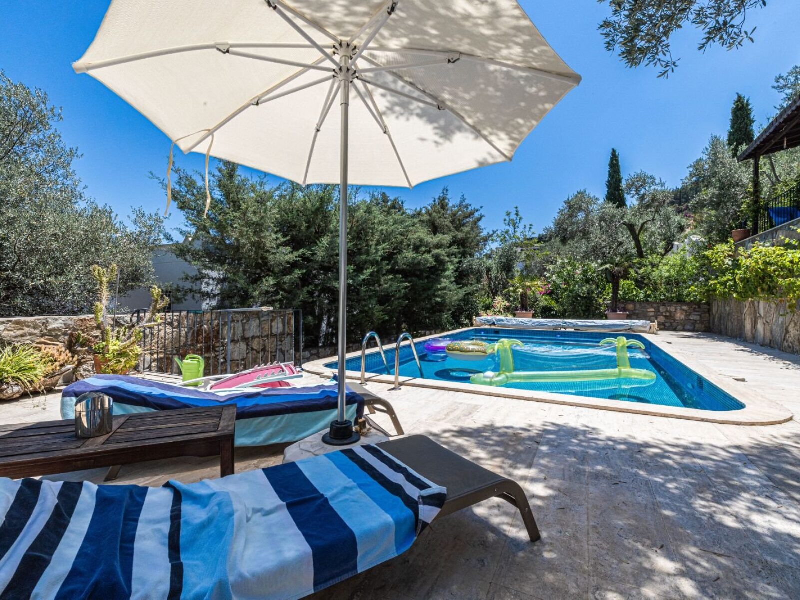 02-Bodrum-Torba-for-sale-private-property-2275