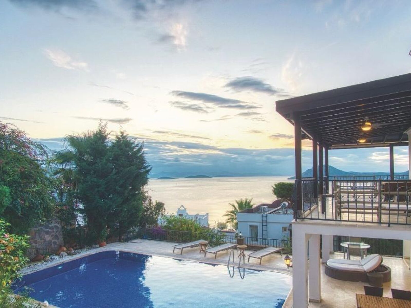 04-Sea-view-mansion-for-sale-Bodrum-Yalikavak-2300