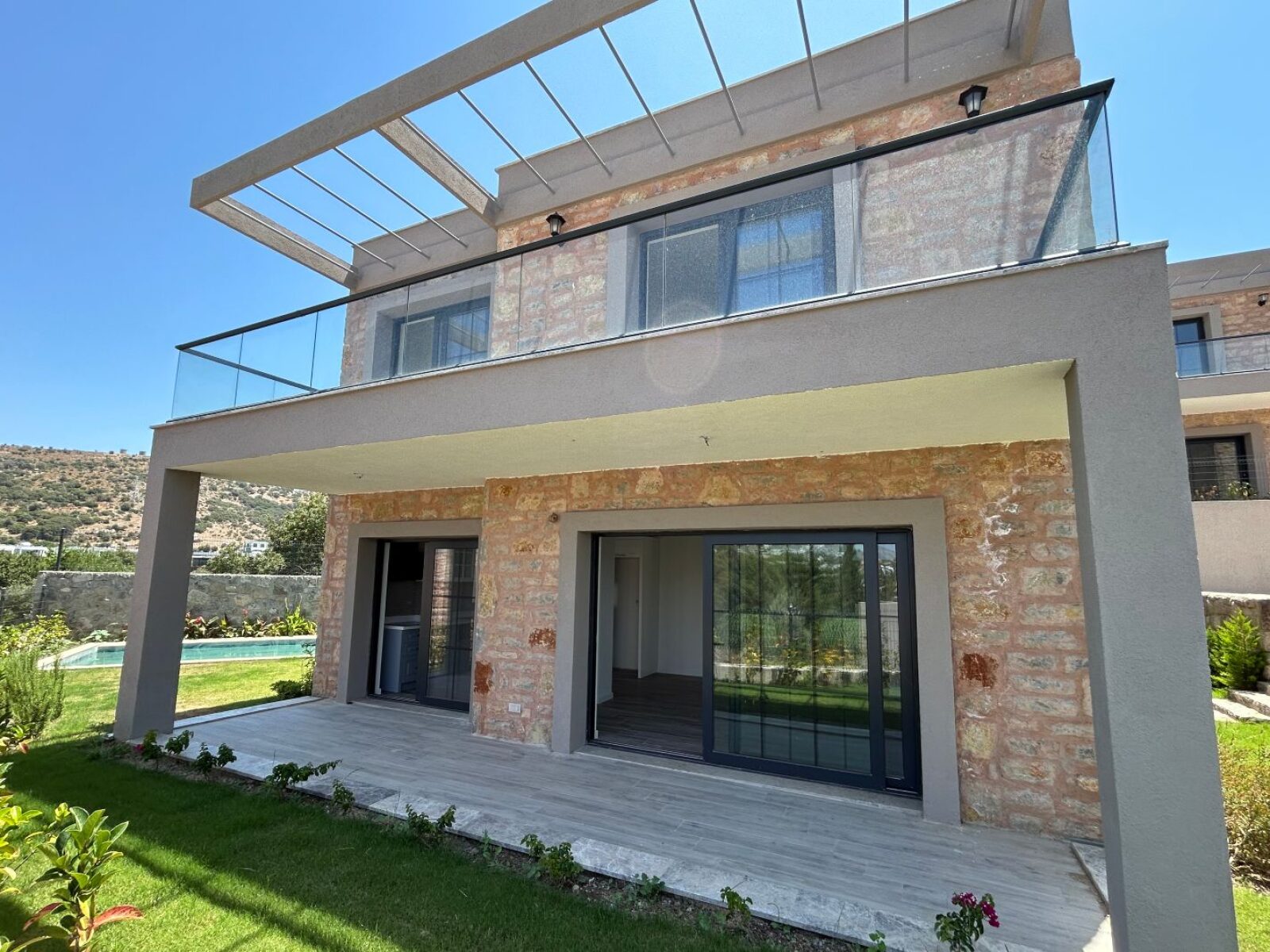 01-Luxury-stone-villa-for-sale-Bodrum-Gundogan-2305