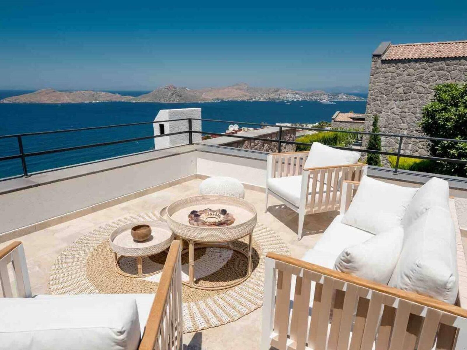 02-Panoramic-sea-view-stone-villa-for-sale-Yalikavak-2311