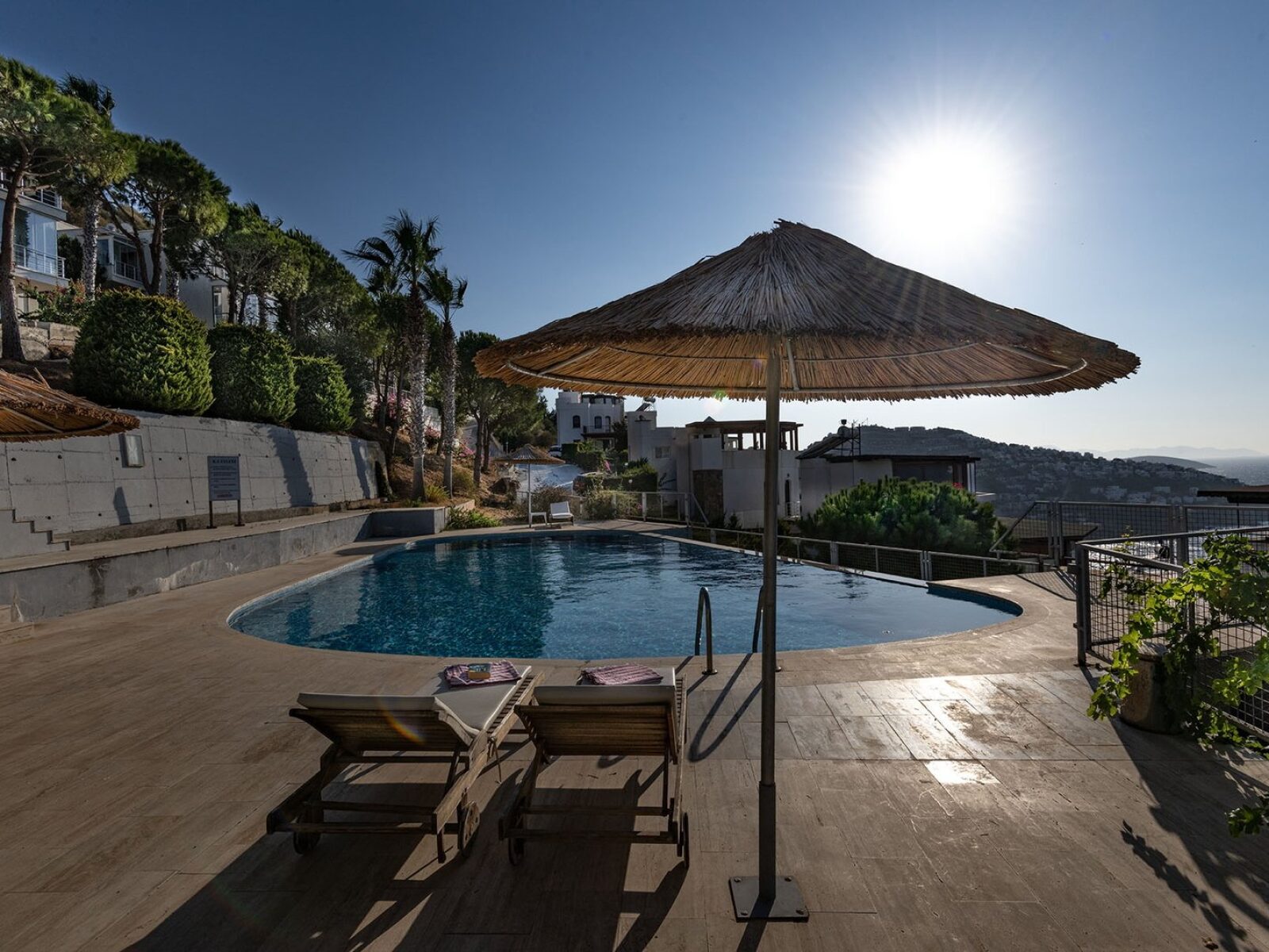 04-Shared-pool-lux-apartment-for-sale-Yalikavak-2322