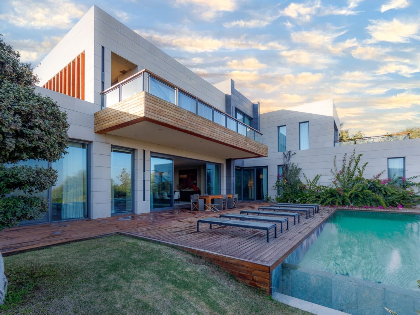 01-Prestigious-Mandarin-Oriental-villa-for-sale-Bodrum-2332
