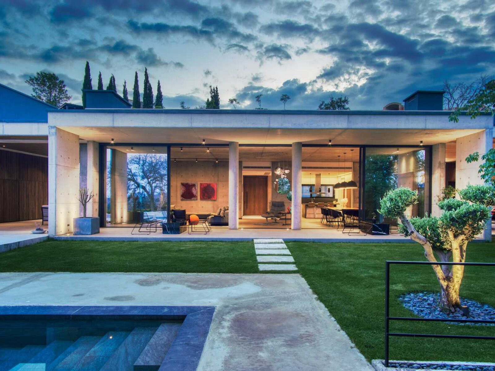 02-Modern-new-mansion-for-sale-Ortakent-2329