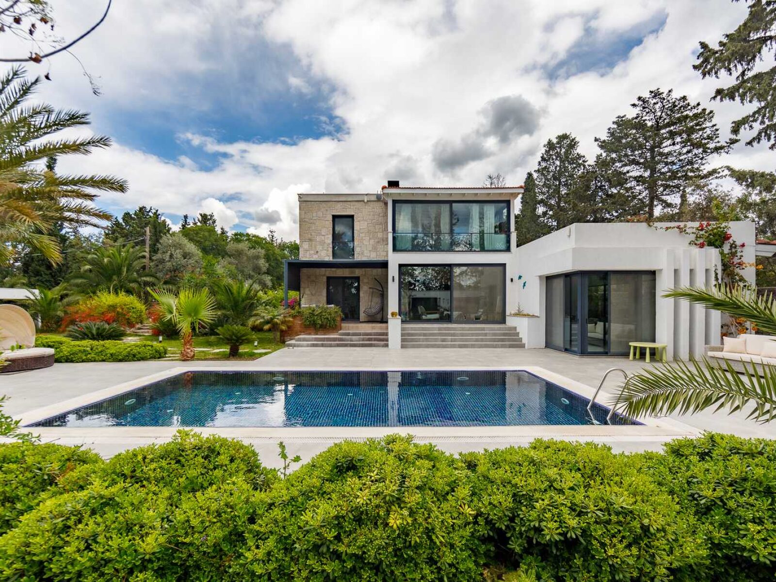 02-Private-pool-villa-for-sale-Bodrum-Bitez-2335