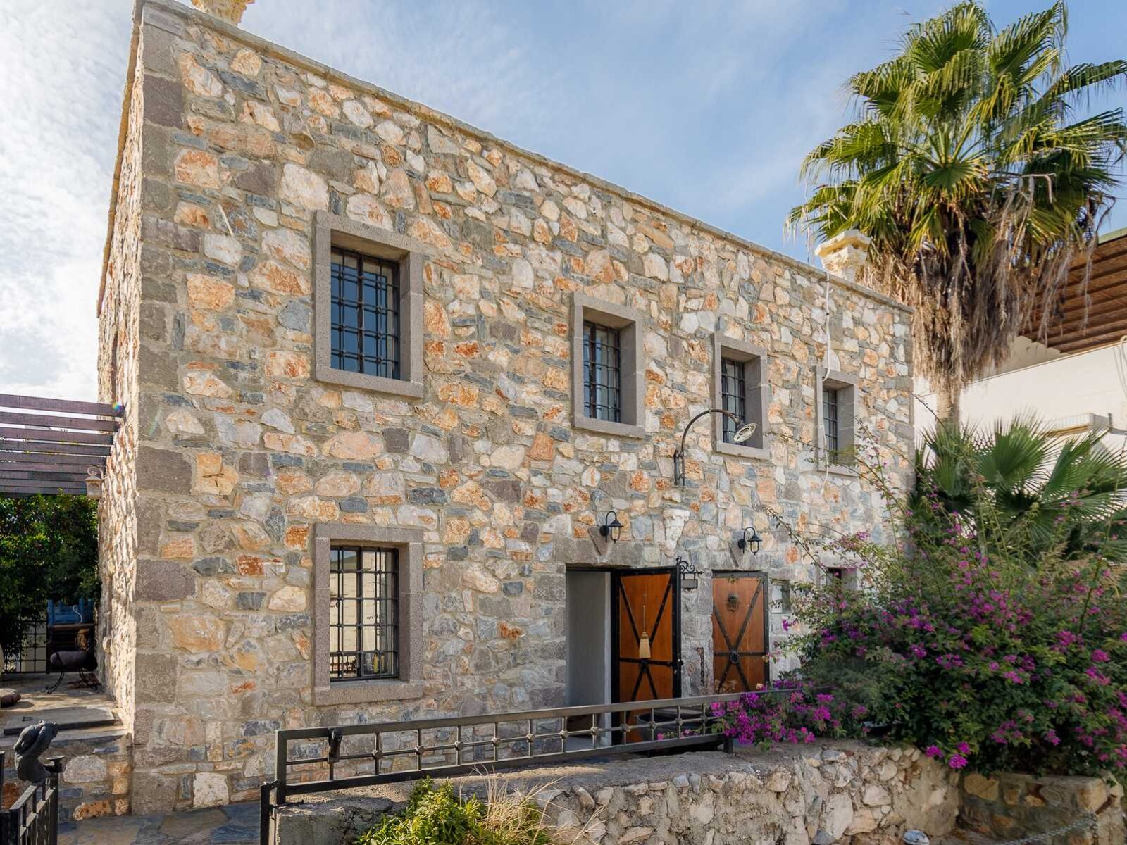 04-Bodrum-Golturkbuku-original-stone-house-for-sale-2334