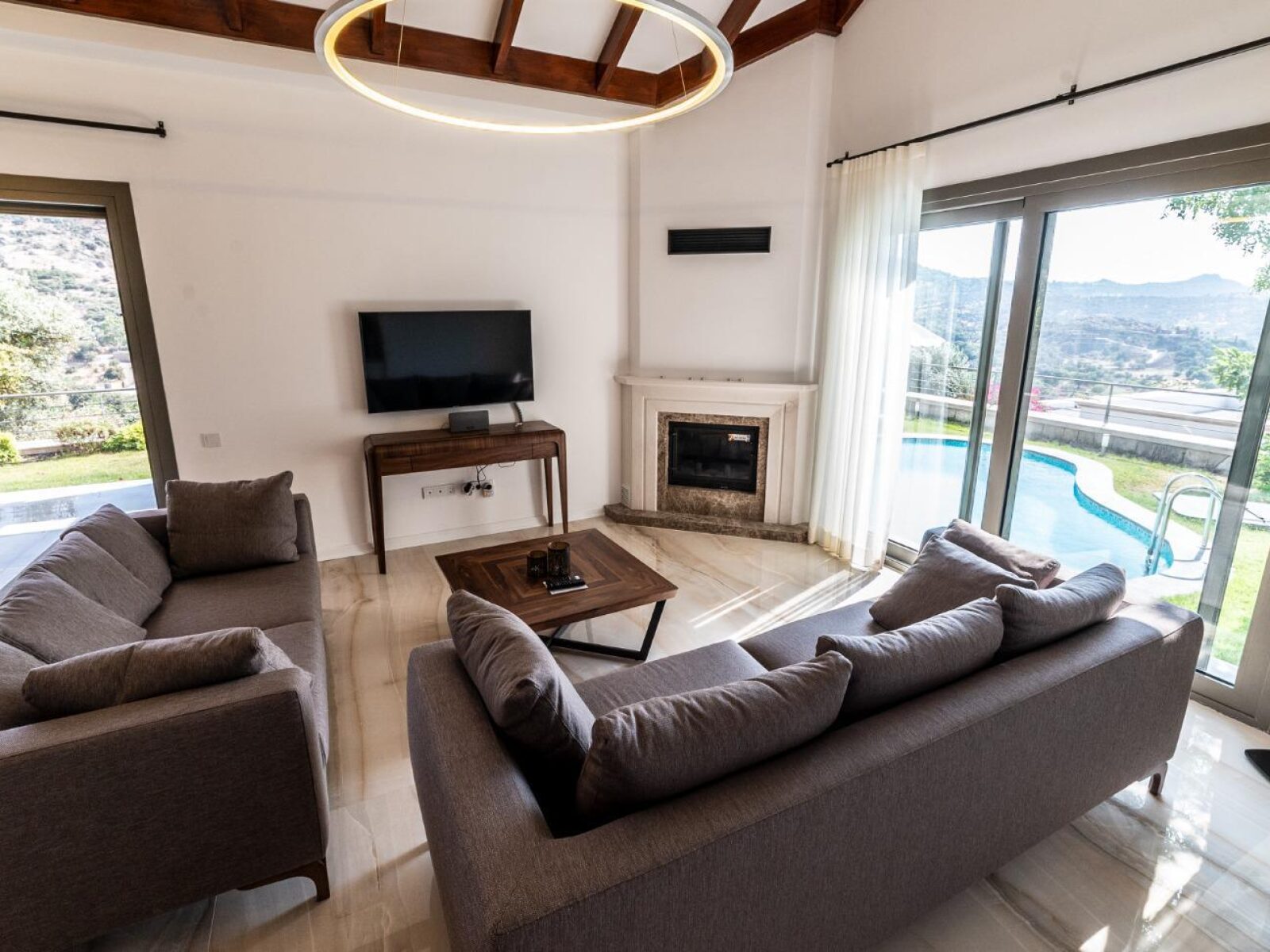 05-Modern-for-sale-villa-Yalikavak-2362
