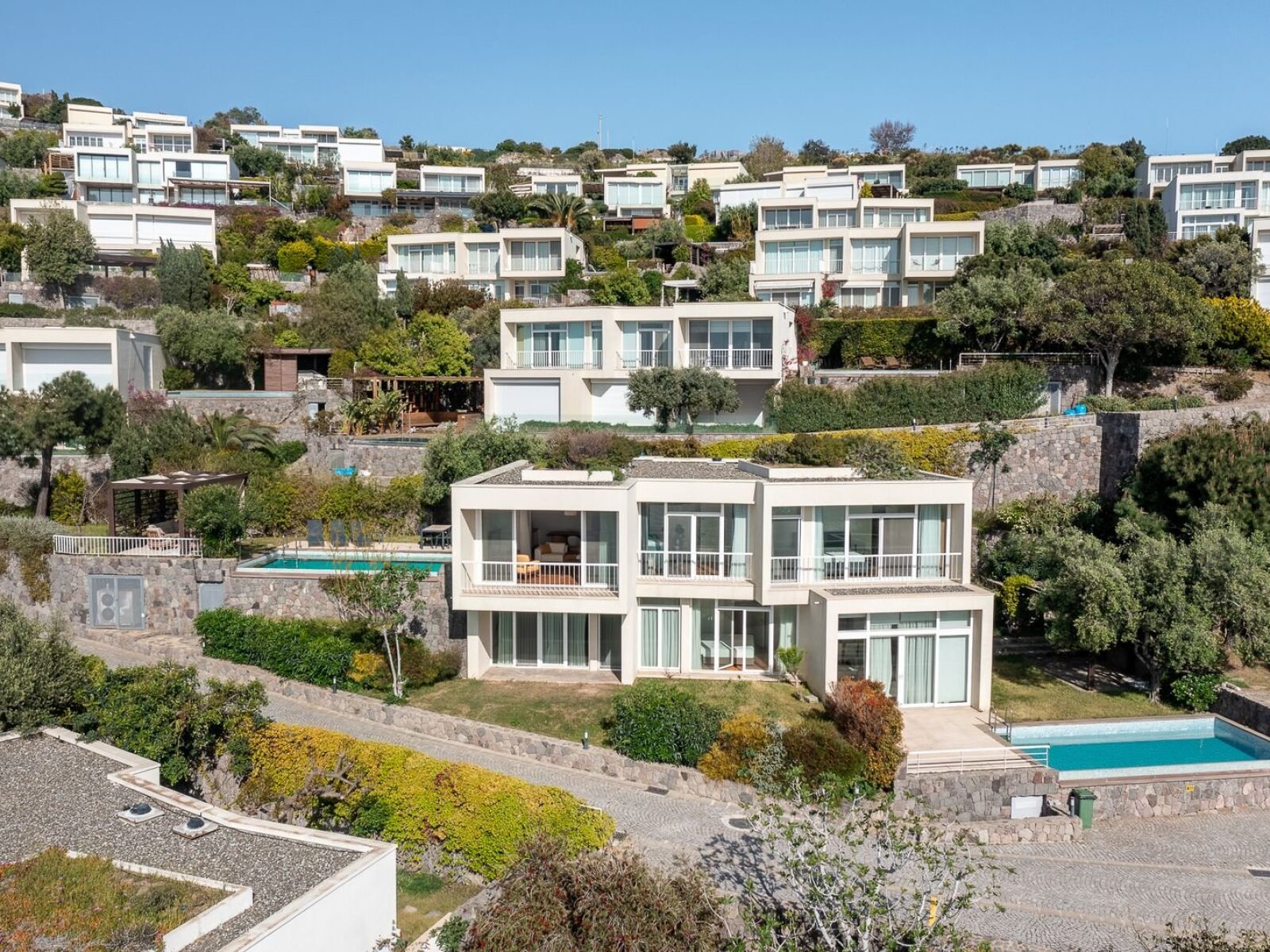 04-For-sale-residence-by-the-sea-Yalikavak-2370