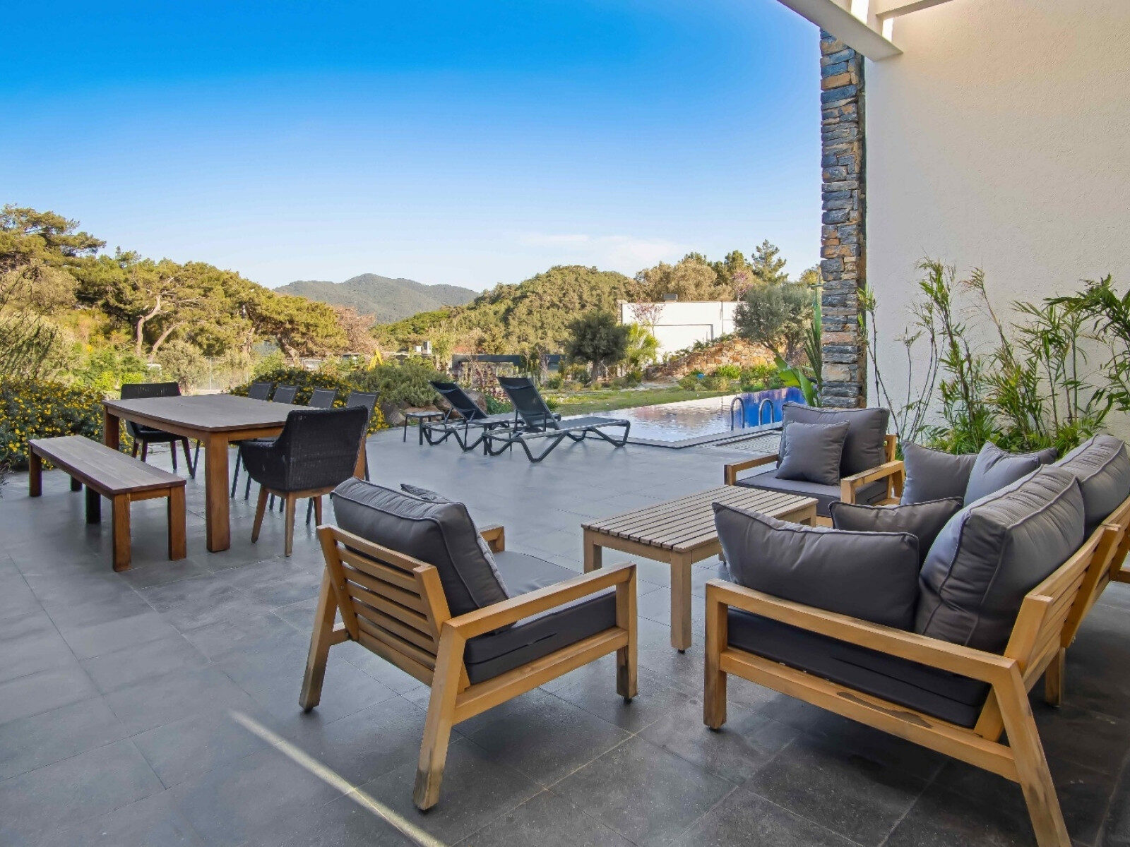 2398_bodrum_Private_Sanctuary_Modern_Stone_Architecture_11