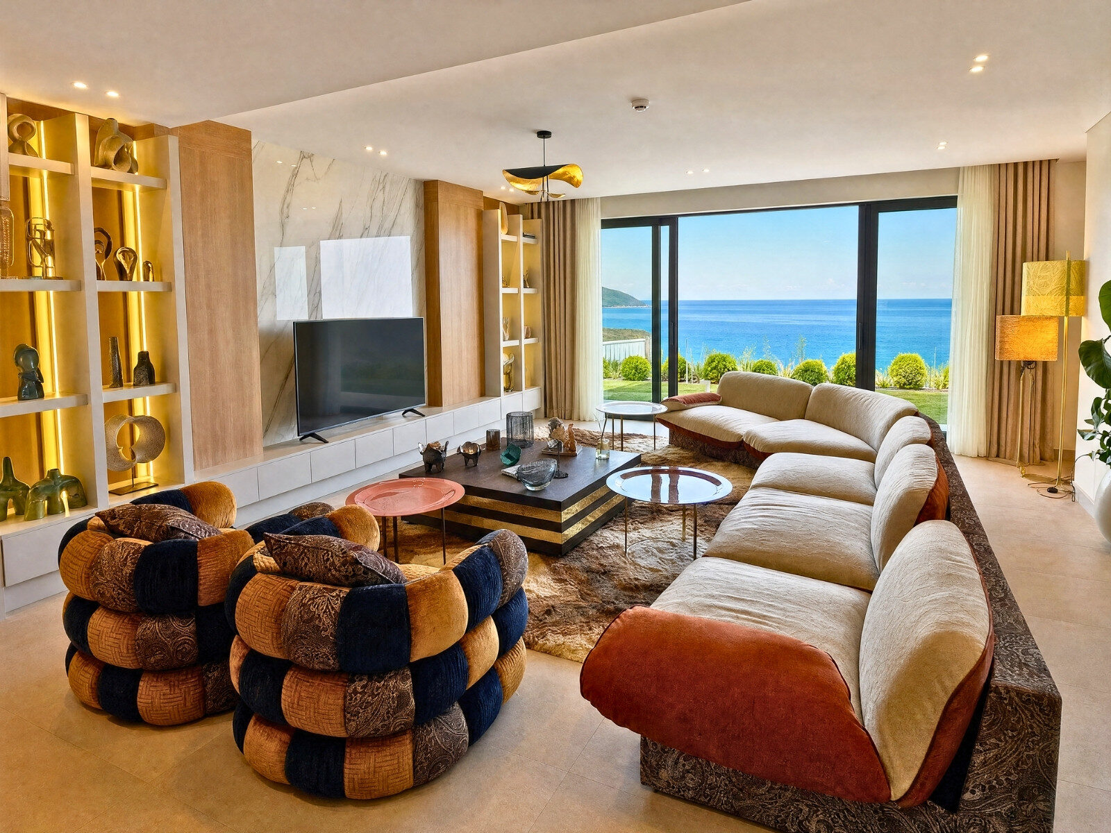 2402_Ultra_Luxury_Seafront_Mansions_and_Villas_in_Gümüşlük_Bodrum_27