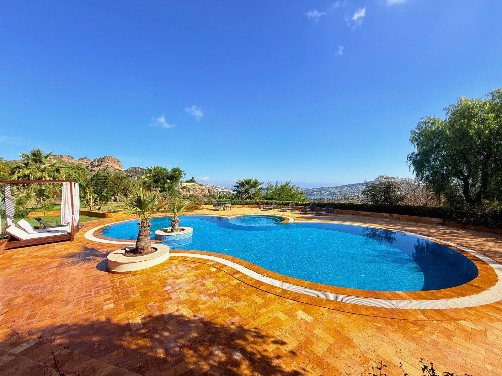 2403_bodrum_yalıkavak_Massive_Mansion_in_Yalıkavak_Life_in_a_5267_m2_Paradise_Garden_29